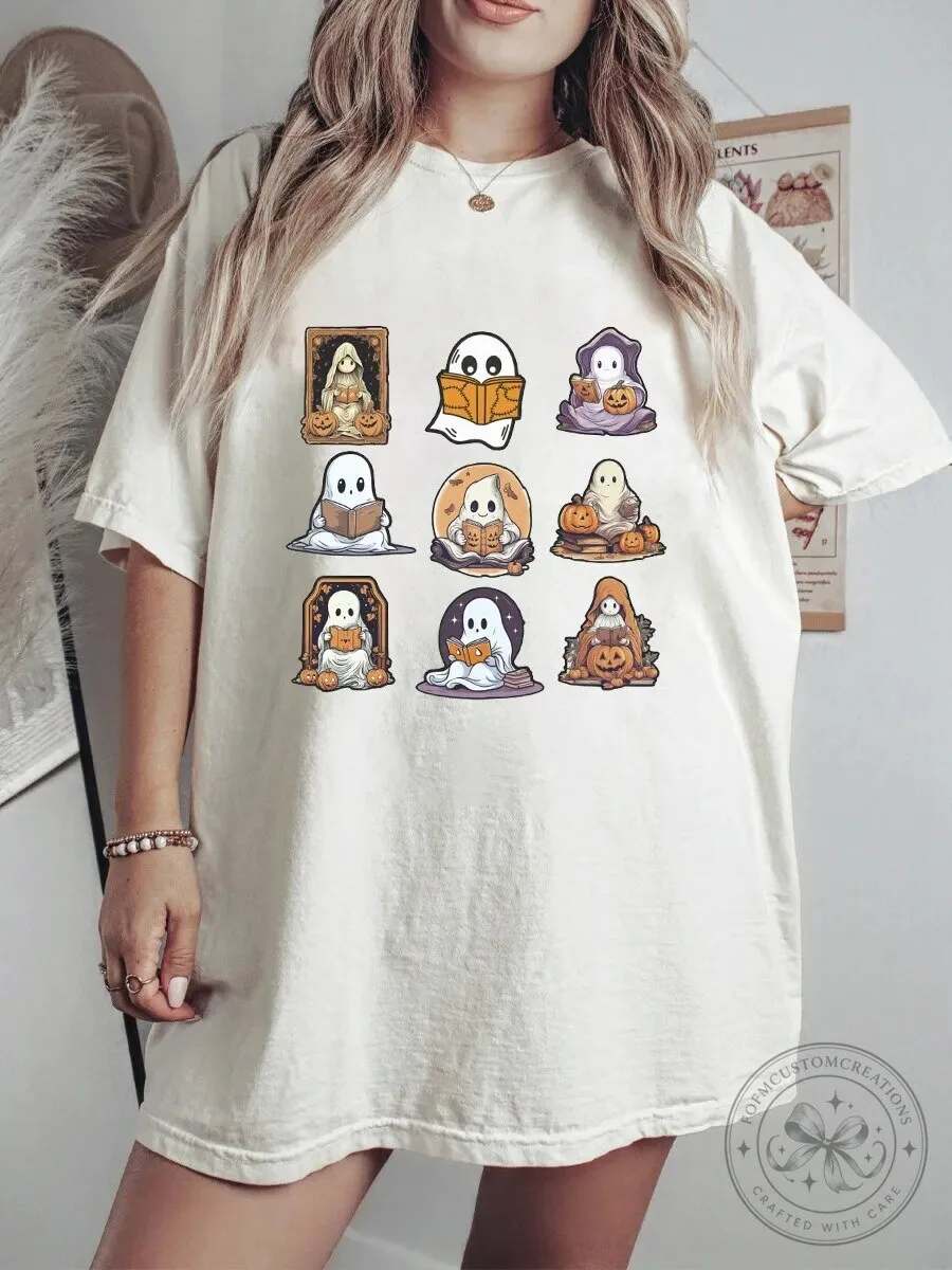 Cute Ghost Reading Books Halloween Spooky Season Fall Graphic T-Shirt